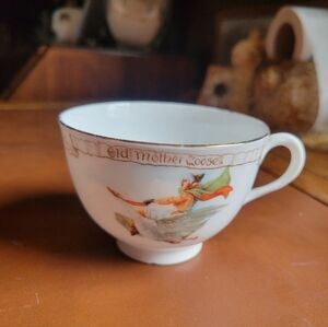 Antique Royal Doulton Nursery Rhymes Tea Cup Mother Goose